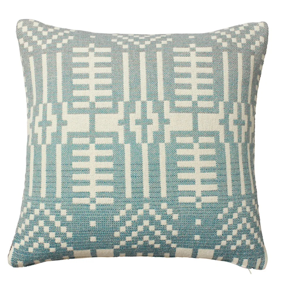 Outlet Here Comes The Rain Woven Square Cushion Square Cushions