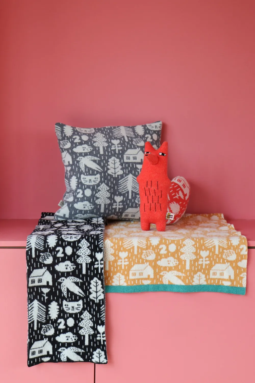 Online 20 Years Lambswool Scarf - Limited Edition Scarves